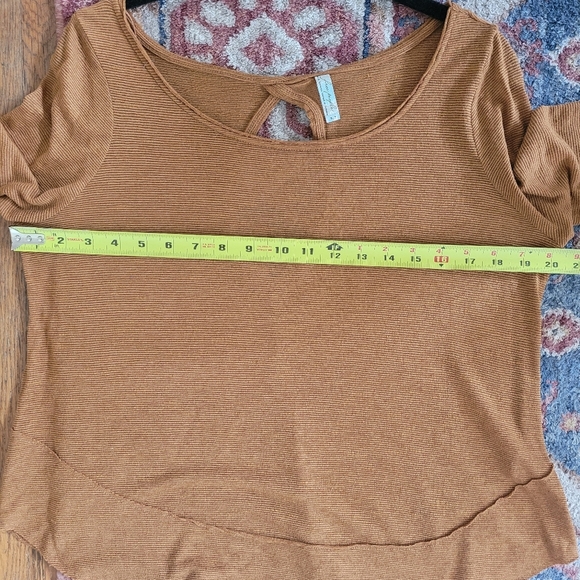 Free People Long Sleeve Top With‎ Open Key Hole Back Small Brown - Picture 9 of 9